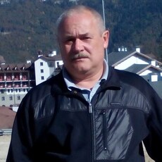 Артём