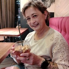 Полина