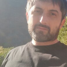 Артём