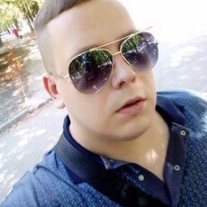 Артём