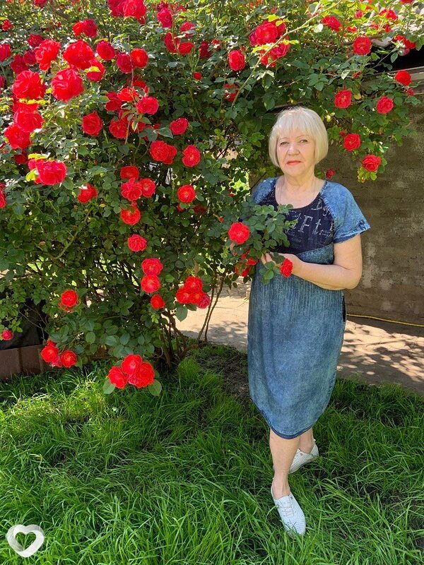 Ева