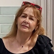 Полина