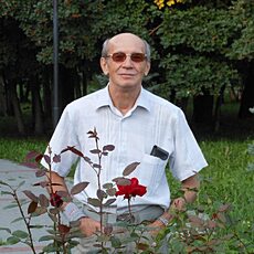 Артём