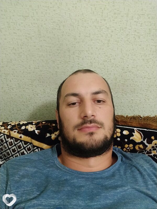 Артём