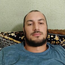Артём
