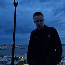 Артём