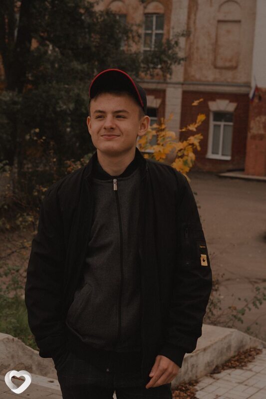 Денис