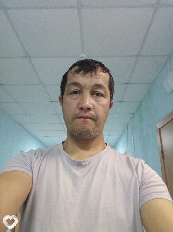 Артём