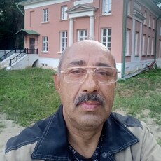 Назар