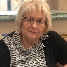 Оля