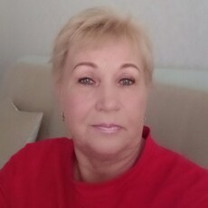 Аня