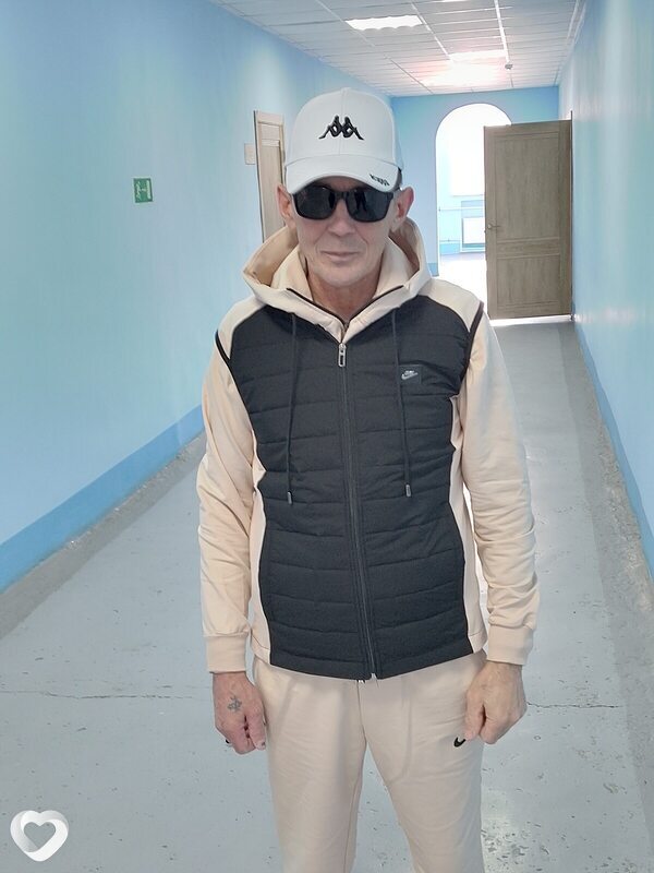 Виктор