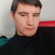 Максим