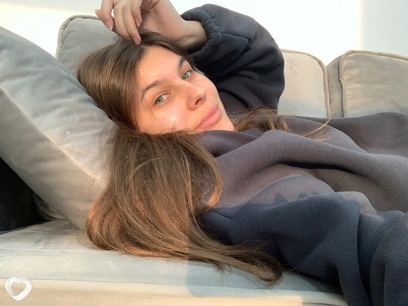 Аня
