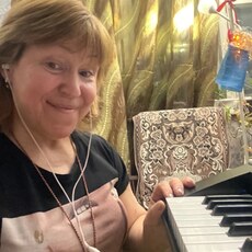 Полина