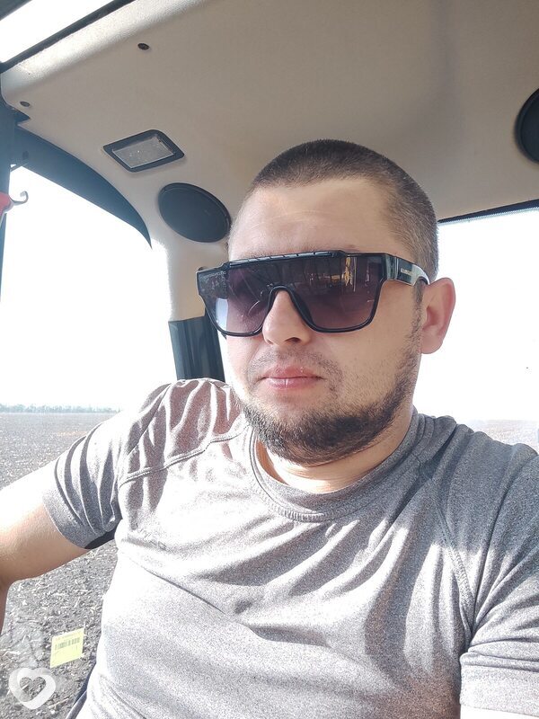 Женя