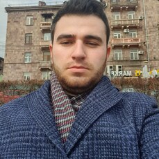 Артём