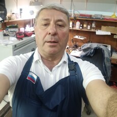 Юрий