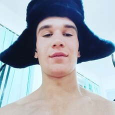 Виктор