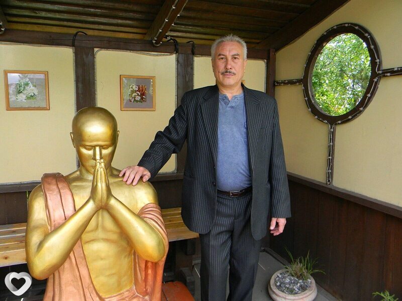 Валя