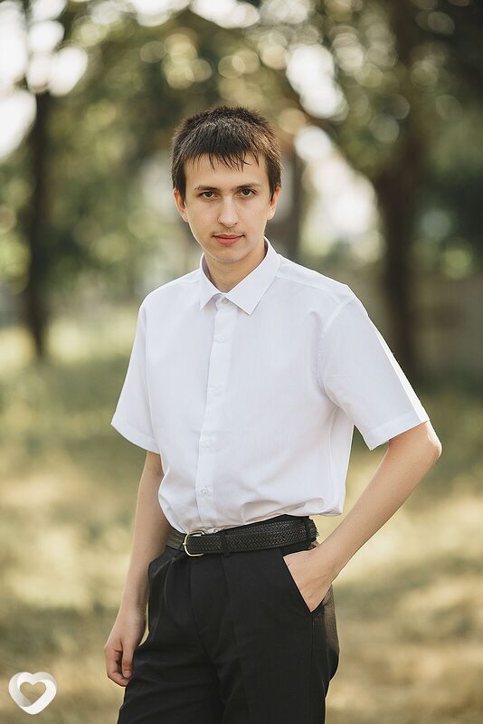 Виктор