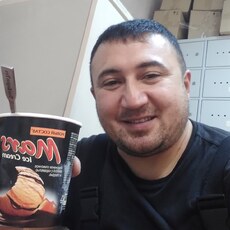 Валя