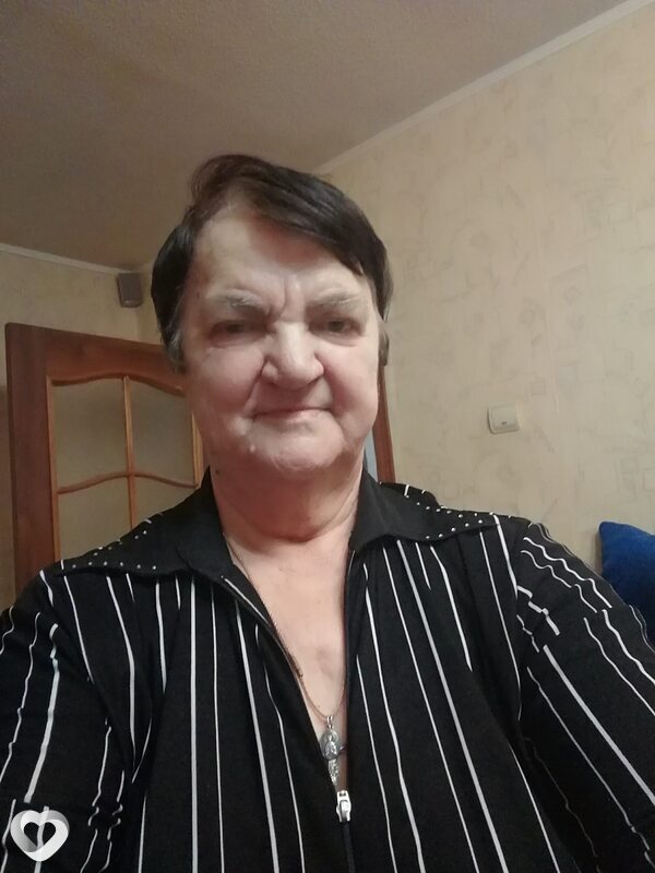 Полина