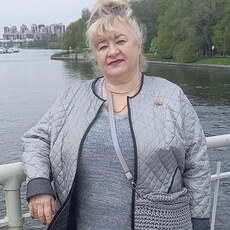 Полина